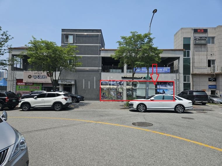 전시장 및 판매대리점 에 적합한 점포 ( 차량 통행 많으며 사거리 인접)  4