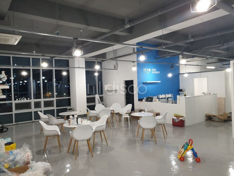 월배e마트앞 대로변전면상가 가시성우수 유동인구多 대단지아파트 협의가능 3