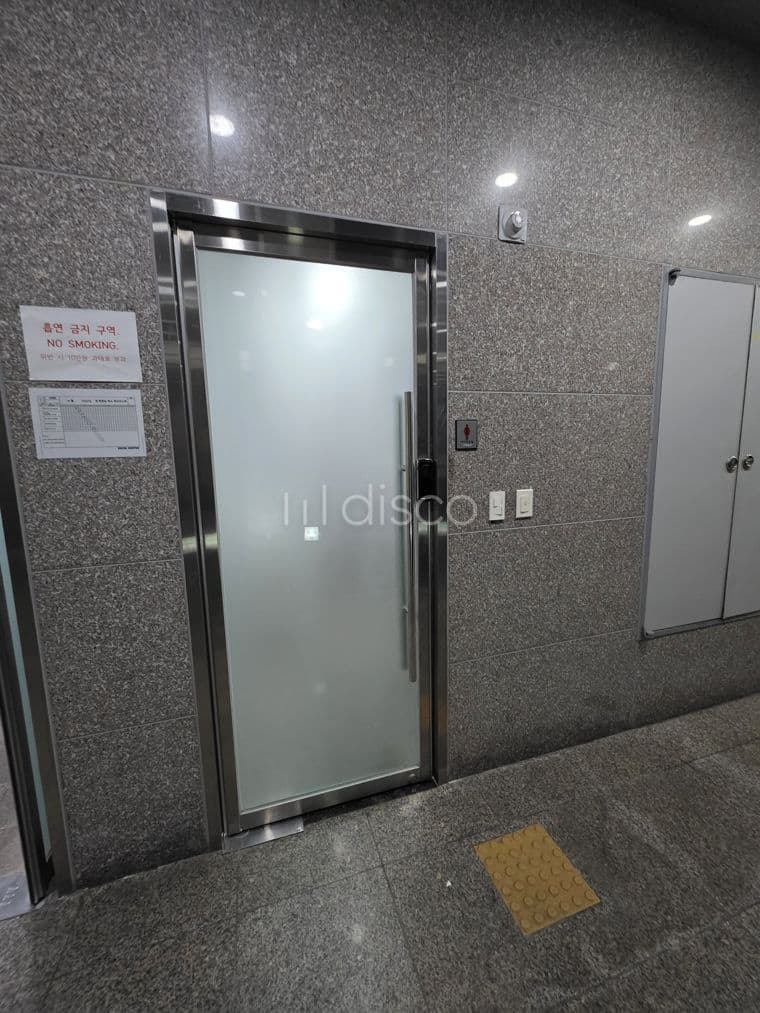 대구 북구 팔달시장내 대단위 아파트 단지 앞 주차시설 완벽한 1층 상가 임대 6