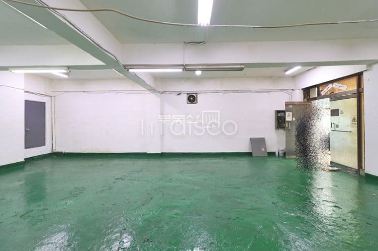 실 31P, 을지로5가 동대문디자인플라자 인근, 1층 공장, 전철역 2분 7