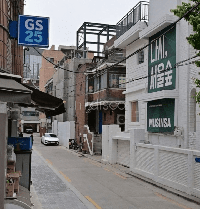 서울숲 아뜰리에길 메인 카페골목 무권리 대수선 첫 입점