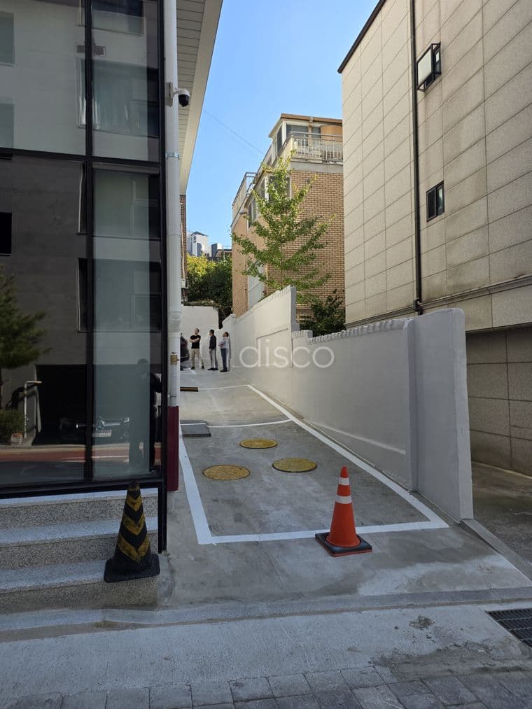 (1층 임대) 대수선 완료 가시성 개방감 우수 사거리 코너 건물 10