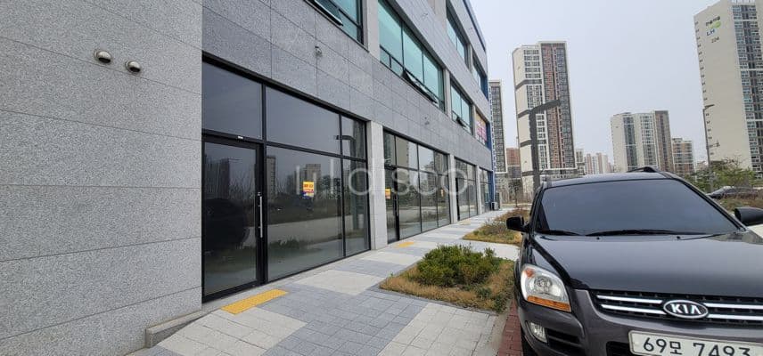 넓은 면적 1층 상가  4