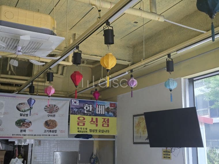 [전북대 정문 앞 특급 상가 임대] 임대인 사업 확장으로 나온 대박 찬스! 시설 그대로 '권리금 무(0원)' 즉시  7