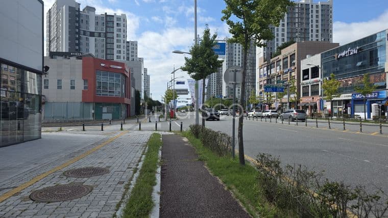 충북혁신도시 음성 지플레이스 1층 상가｜48~386평｜주차 135대 7