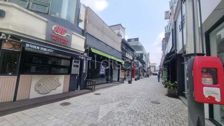 성서동 시내 번화가중 한가운데 사거리로 눈에 잘뛰는 상가,현공실  3