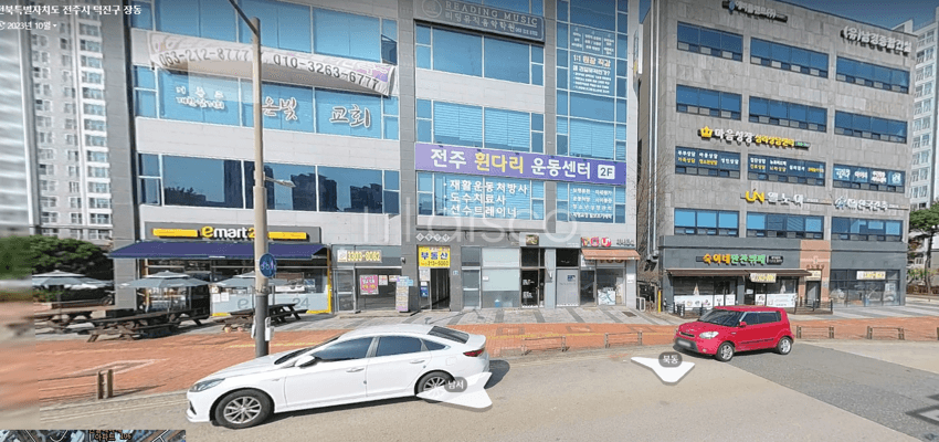 전북혁신우미린2단지및 한일베라체아파트 위치한 1층상가임.