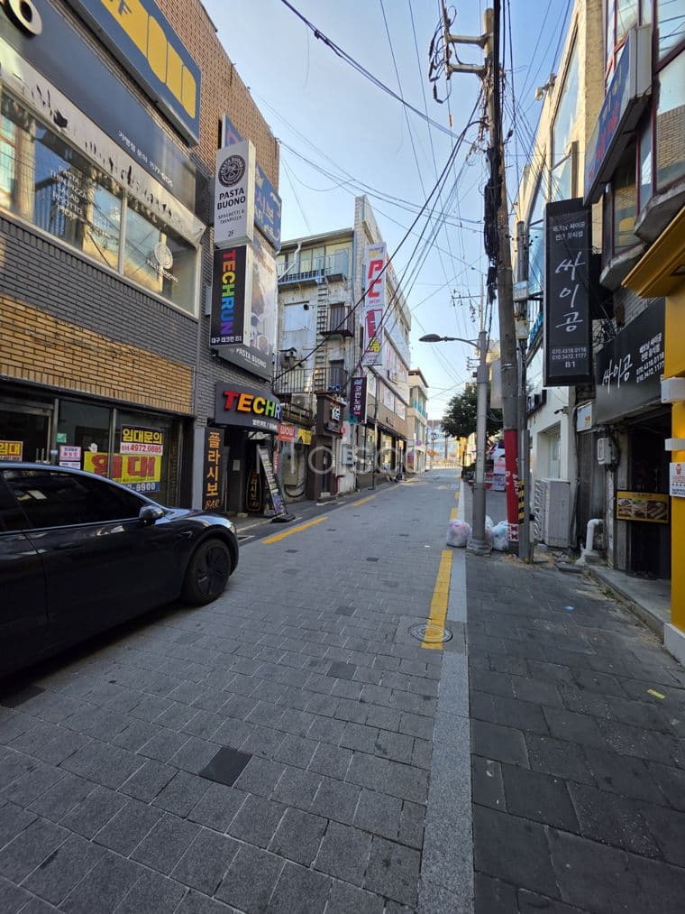 [특급정보]경대북문 카페거리 초입, 무권리 1층/2층 상가 임대 2