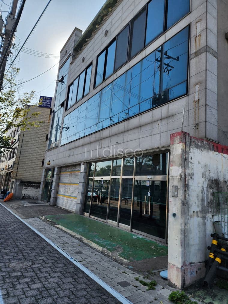 평화동 일반상업지역 상가건물 통임대 22