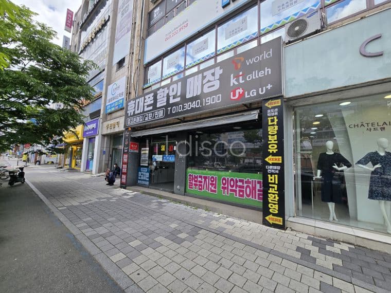 전주 효자동 6차선 대로변 1층 상가 임대 전용 76㎡(약 23평) / 보증금 1,000만 원 / 월차임 160만  3