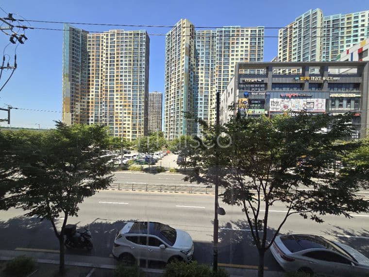 무권리 학원중심상가 유동인구풍부 대단지아파트앞 풍부한배후세대 에어컨有 7
