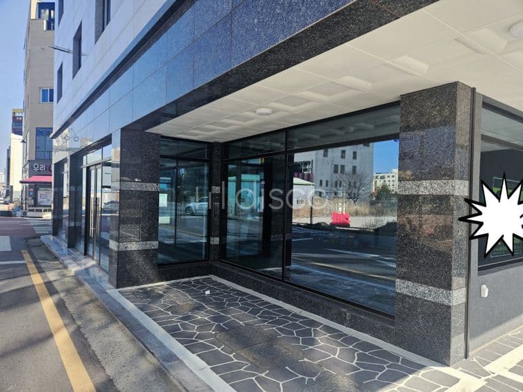 버스정류장인근상가점포 1