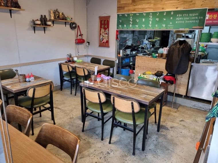 신동 대로변 짬뽕전문점 임대 2
