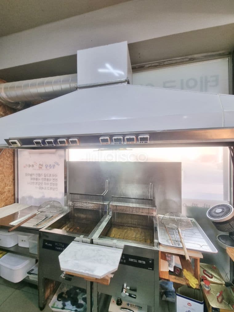 광고 효과 탁월한 대로변 상가 l 유동 인구 많음 l 넓은 주차공간 14