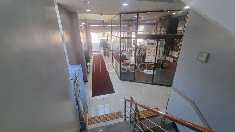 [전속 센추리21]올리브영이 있고 병의원이 임차되어 있는 메디컬센터의 1층 102호 카페앤베이커리 자리 3