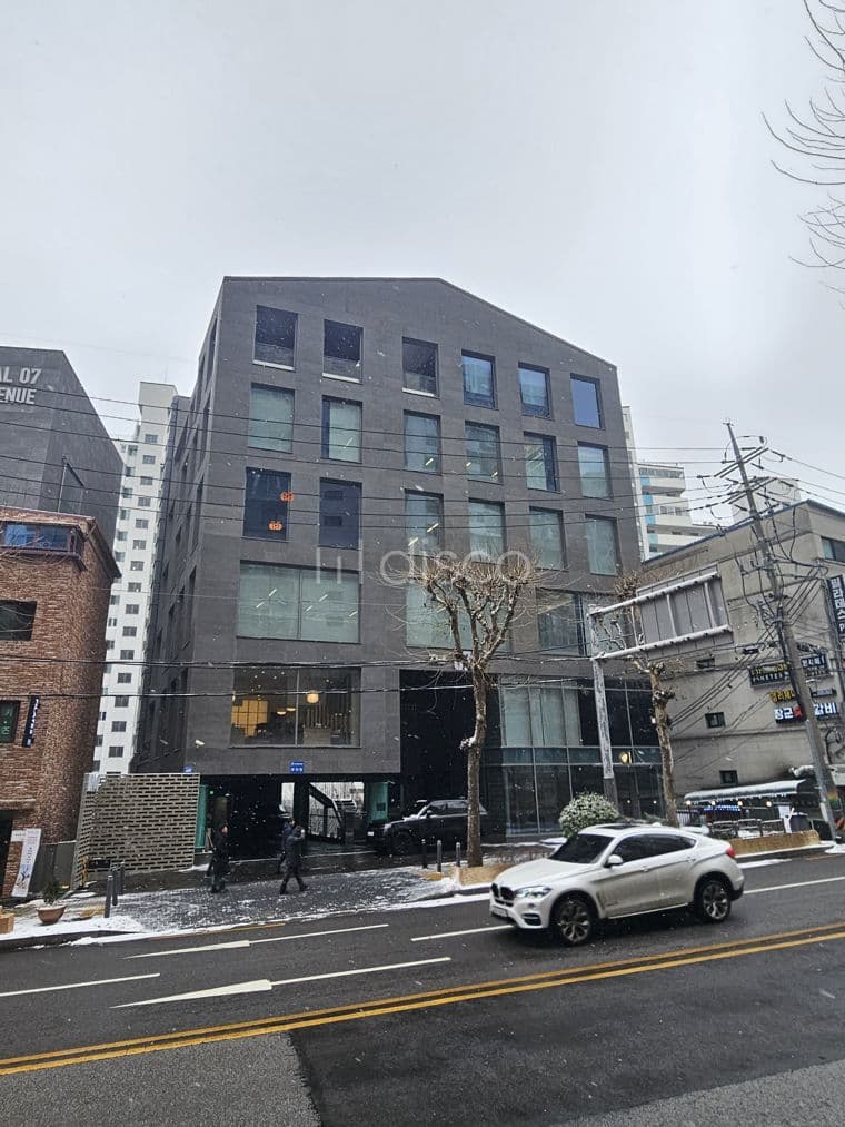 📍  독서당로 옥수역 도보권 대로변 1~2층 상가 임대 1