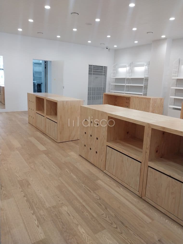 동연무장길 메인거리 패션 잡화 브랜드샵 4