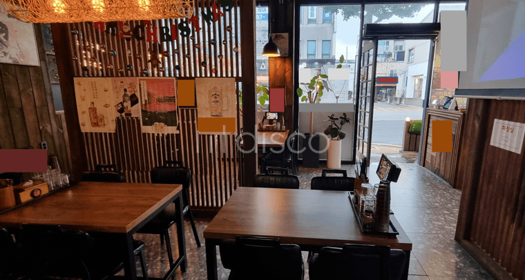 용산동 번화가 대로변에 위치한 프리미엄 선술집, 감성적 인테리어 완비 4