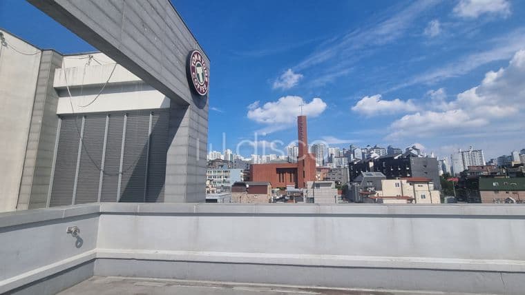 [전속 센추리21]올리브영이 있고 카페가 있고 병의원이 임차되어 있는 메디컬센터의 병의원자리 22
