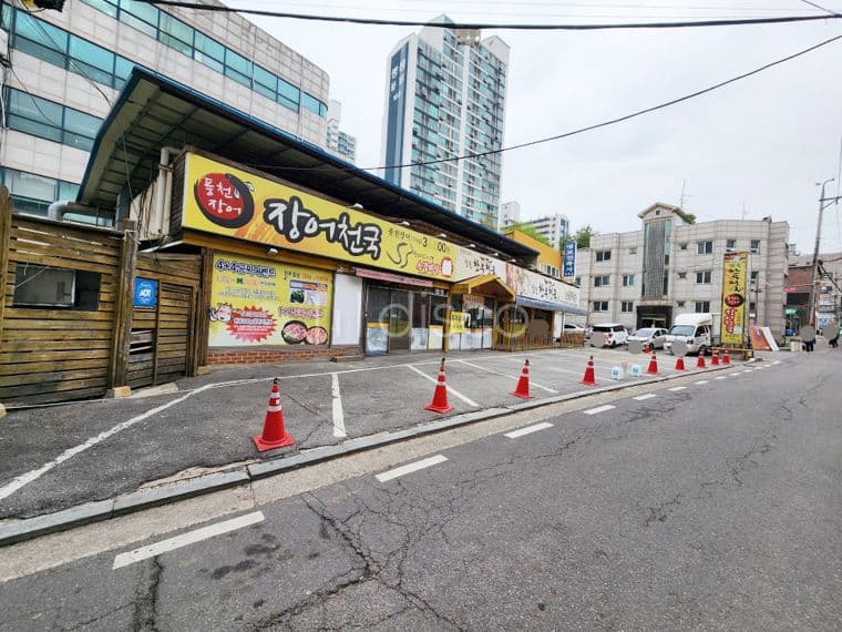 현 공실 근생상가 1층 63p I  최근 내부 수리 완   2