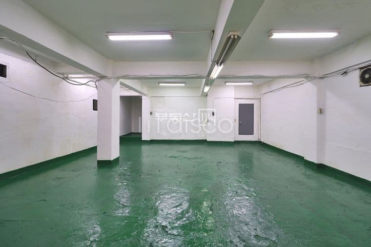 실 31P, 을지로5가 동대문디자인플라자 인근, 1층 공장, 전철역 2분 2