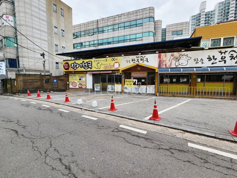 현 공실 근생상가 1층 63p I  최근 내부 수리 완   4