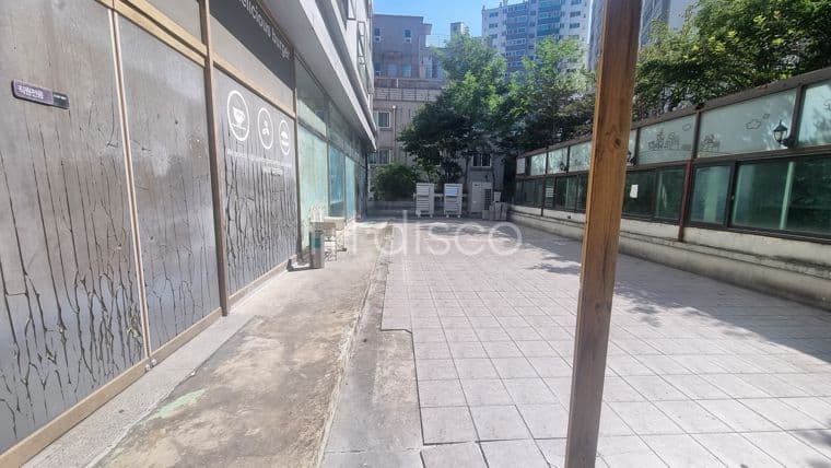[전속 센추리21]올리브영이 있는 병의원이 임차되어 있는 메디컬 센터 1층 후면의 병의원자리 20
