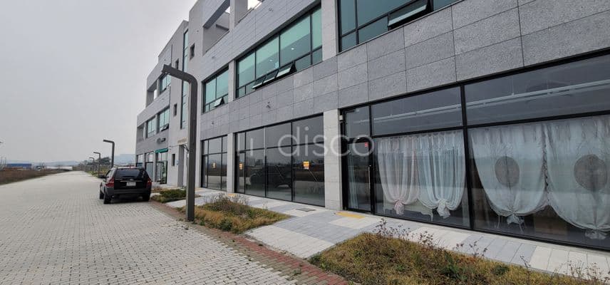 넓은 면적 1층 상가  1