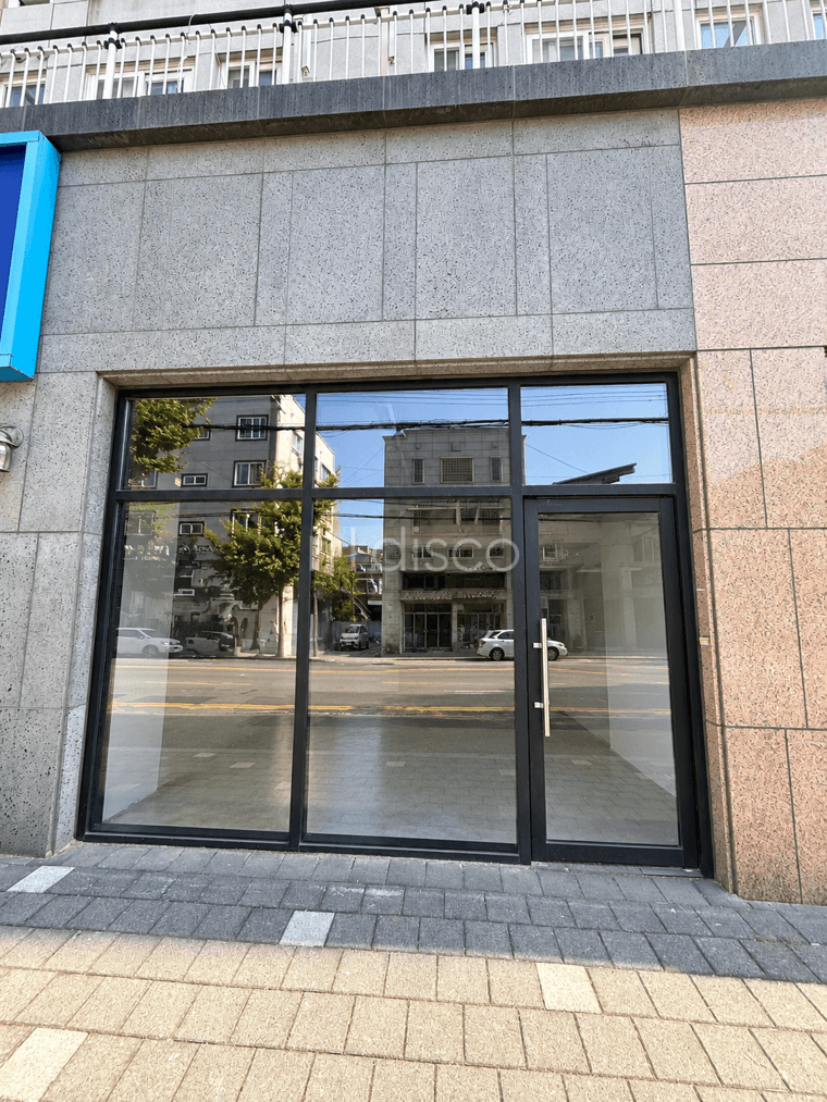 괴정동 1층 상가 임대｜대로변·버스정류장 앞! 주목도 좋은 상가 1