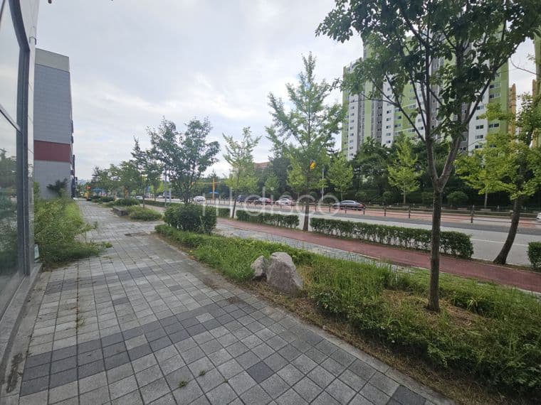 하남동모아엘가 인근 대로변상가 4
