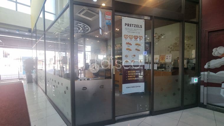 [전속 센추리21]올리브영이 있고 병의원이 임차되어 있는 메디컬센터의 1층 102호 카페앤베이커리 자리 6