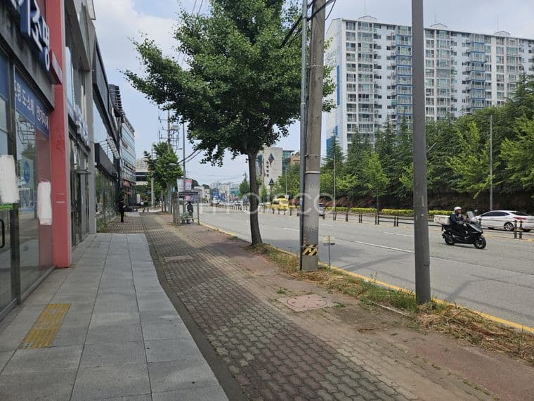흑석동 패션의거리 도로변 상가임대 4