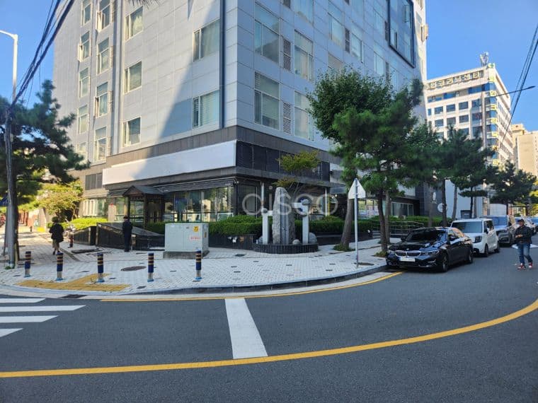장산역 역세권 1층 코너 상가임대