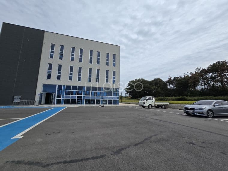 [익산상가임대] 익산시 덕기동 왕복 2차선 대로변 신축 상가! 2·3층 임대 (노유자시설 완비·주차용이·1층 카페  12