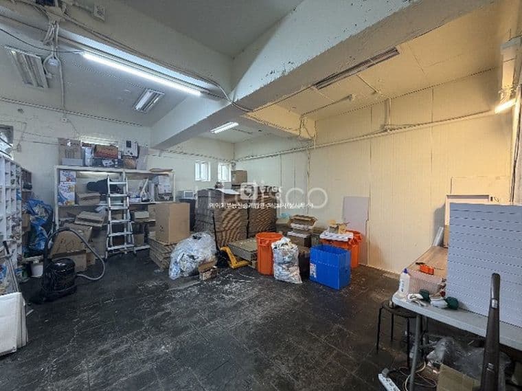 노출 좋은 1층2층(복층) 상가 또는 사무실 또는 창고, 주차 가능, 상하차 용이 6