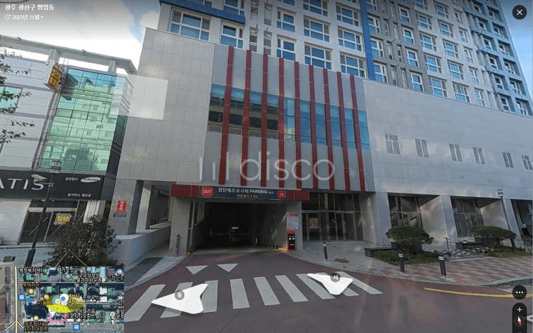 아델리움 단지내 상가로 대로변 접함, 커피숖,미용실등 추천함.