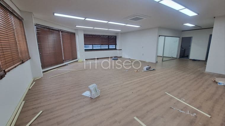 3면이 통유리로 개방감이 좋은 2층상가,천정형냉온풍기1,벽걸이냉온풍기1 6