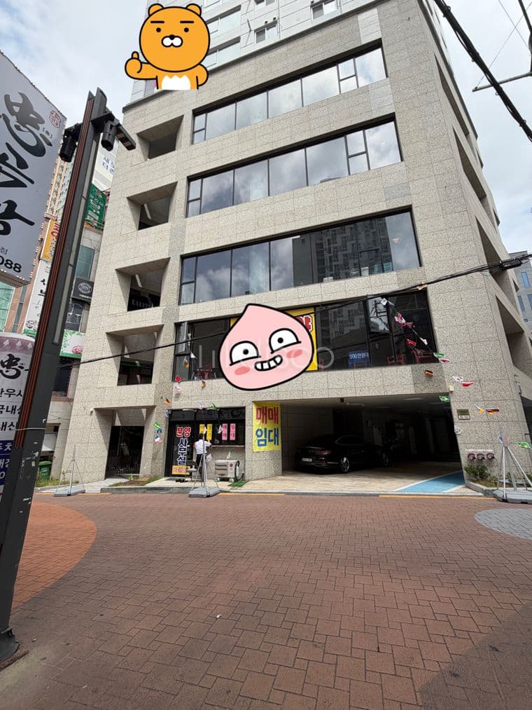 괴정역6번출구가 코앞. 먹자라인 커피숍 대박자리 1
