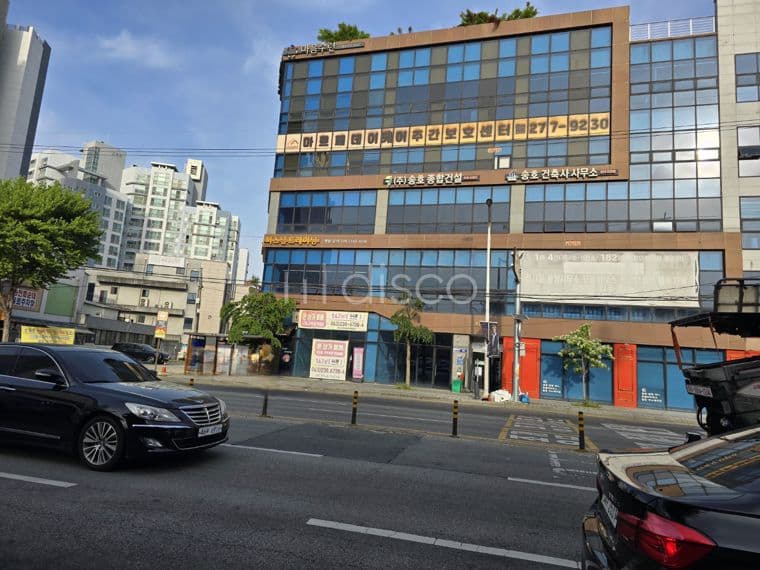 전주 송천동 6차선 대로변 2층 상가 임대 보증금 3000 월차임 150. 6