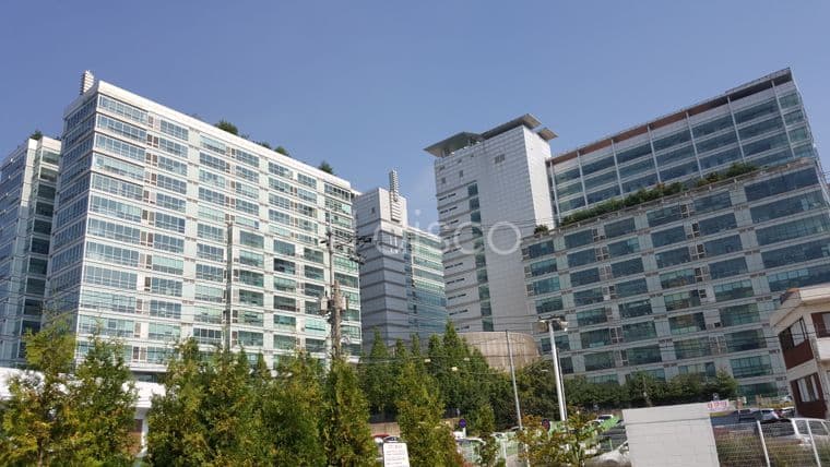 디지털엠파이어2차 지하상가 사무실