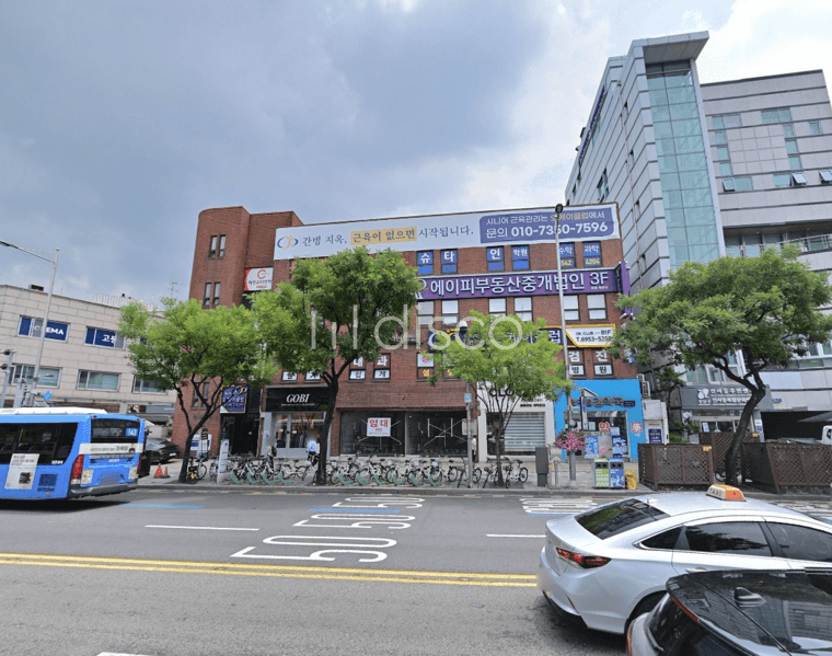 가로수길 초입｜압구정로 대로변｜가시성 좋은 1층 상가 1