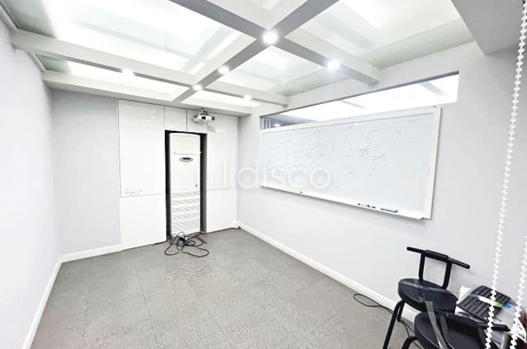44.5p 단지내상가 깔끔한 인테리어 옥상테라스사용가능 매물번호: 22906 5