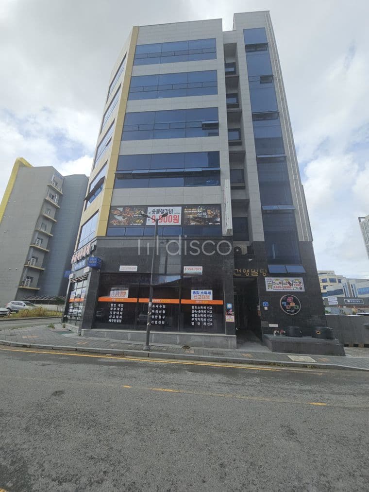 광산세무서 뒷편 일반음식점(2층)  시설비 없음 1
