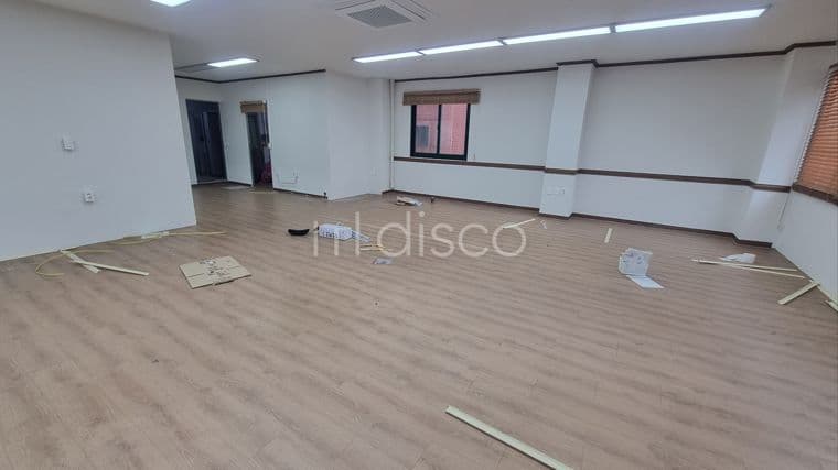 3면이 통유리로 개방감이 좋은 2층상가,천정형냉온풍기1,벽걸이냉온풍기1 4
