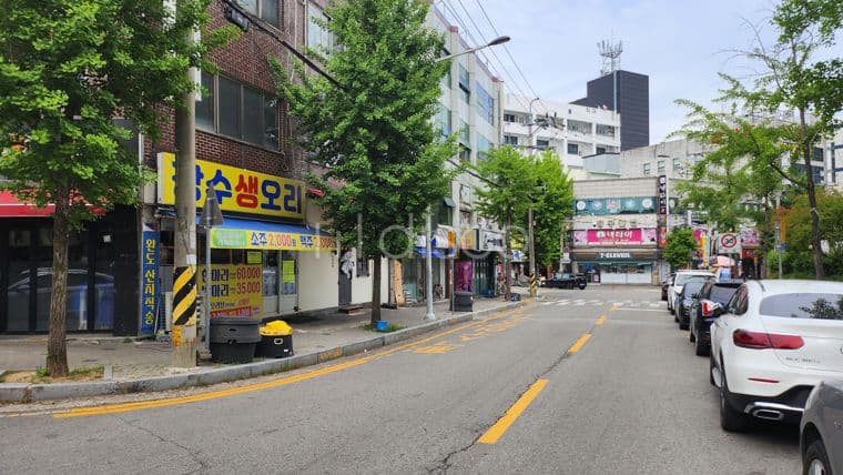 먹자골목 상가 2
