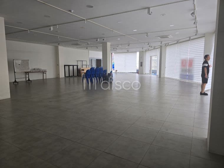 [전주 상가 임대] 동부대로 핵심 사거리 코너 2층 96평, 이 가격에 이 입지가 가능해? 파격 조건 대형 상가 임 2