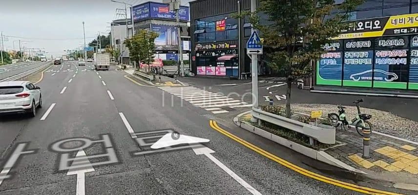 신천동 경주울산국도변 주차장이 넓은 대형 점포  1