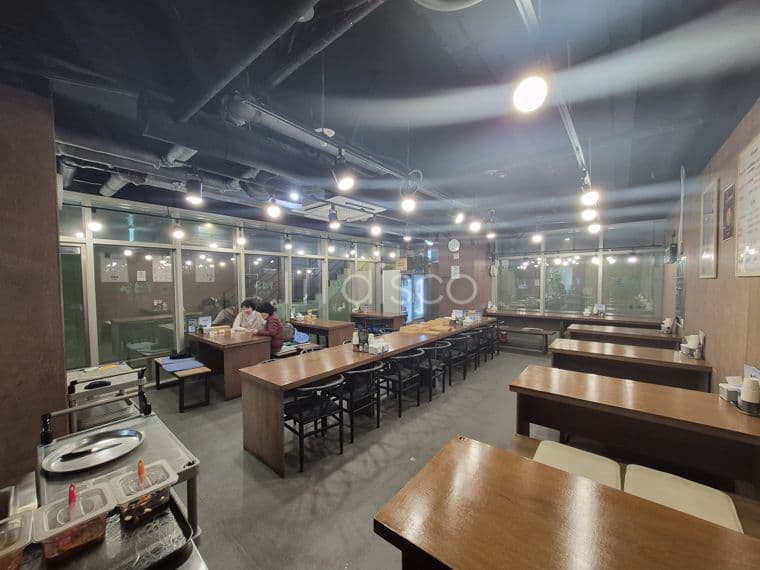 삼성역 현대백화점 무권리 지하 성큰 초입 상가점포 임대 3