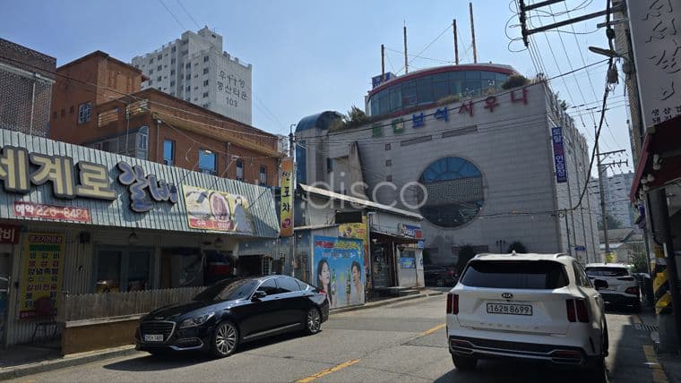 임대] 전주 중화산동 핵심상권! 사우나 앞 노다지 상가 '썬 세계로 갈비' 1