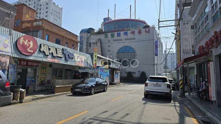임대] 전주 중화산동 핵심상권! 사우나 앞 노다지 상가 '썬 세계로 갈비' 3